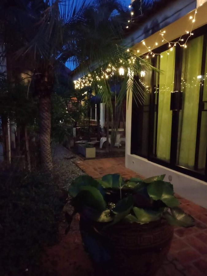 Baan B&B Sukhothai Bagian luar foto