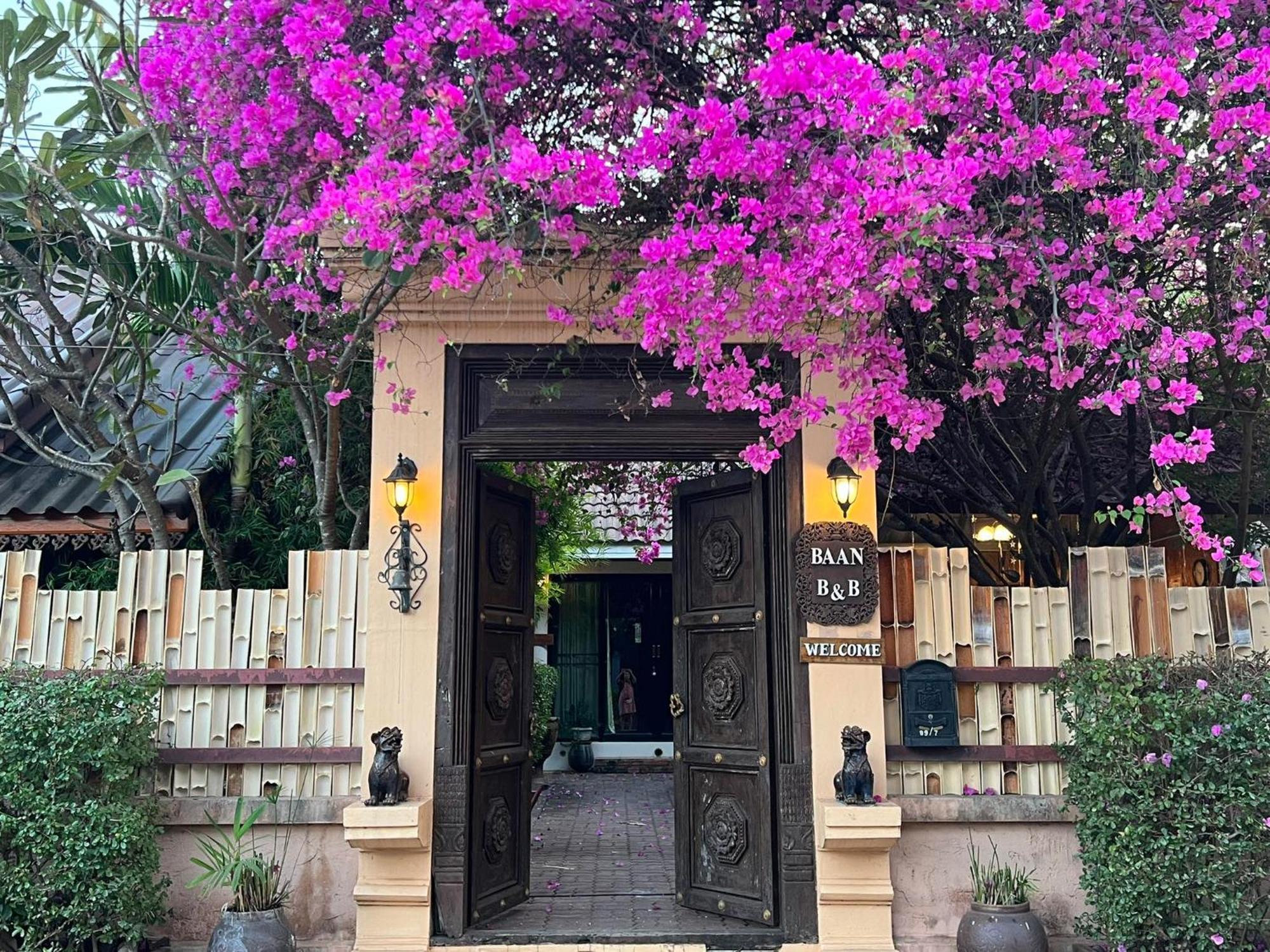 Baan B&B Sukhothai Bagian luar foto