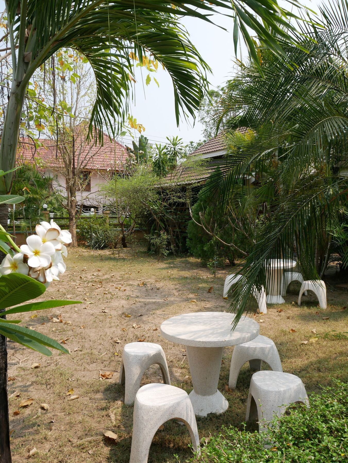 Baan B&B Sukhothai Bagian luar foto